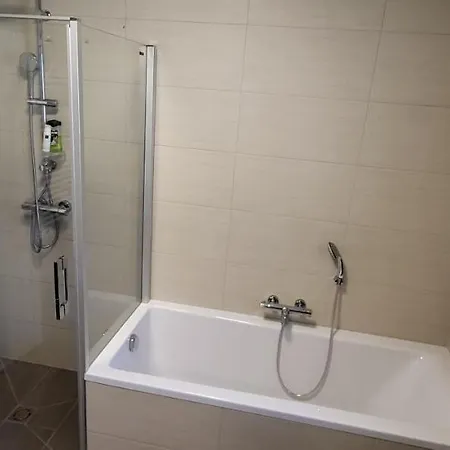 Sole فيلدين ام ورثرسي